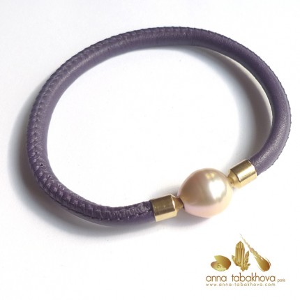 5 mm STITCHED Leather Bracelet in purple (pearl-clasp sold separatly) .