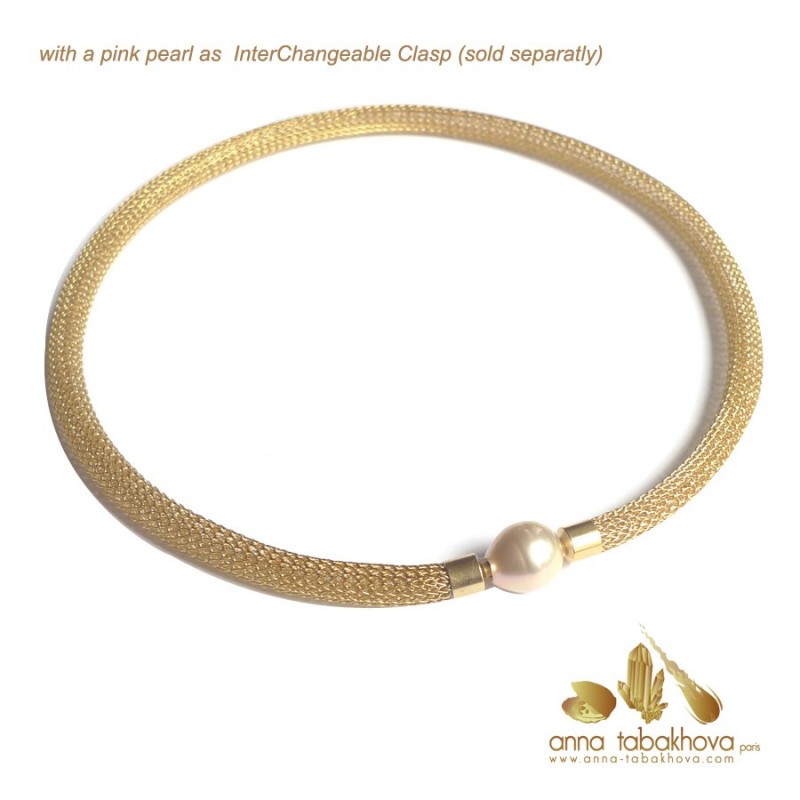 Thin Mesh Necklace with Textured Magnetic Clasp Brass | Gold Clasp / 16 Inches