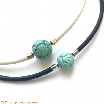 2 vintage carved Turquoise...